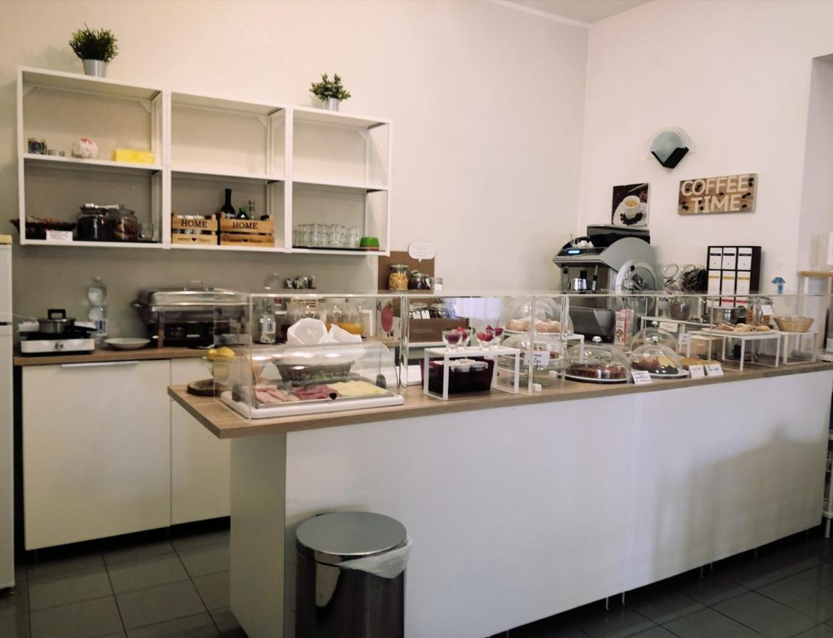 Hotel Iride Suite & Breakfast- Ideale Per Famiglie E Coppie Riccione Exterior foto